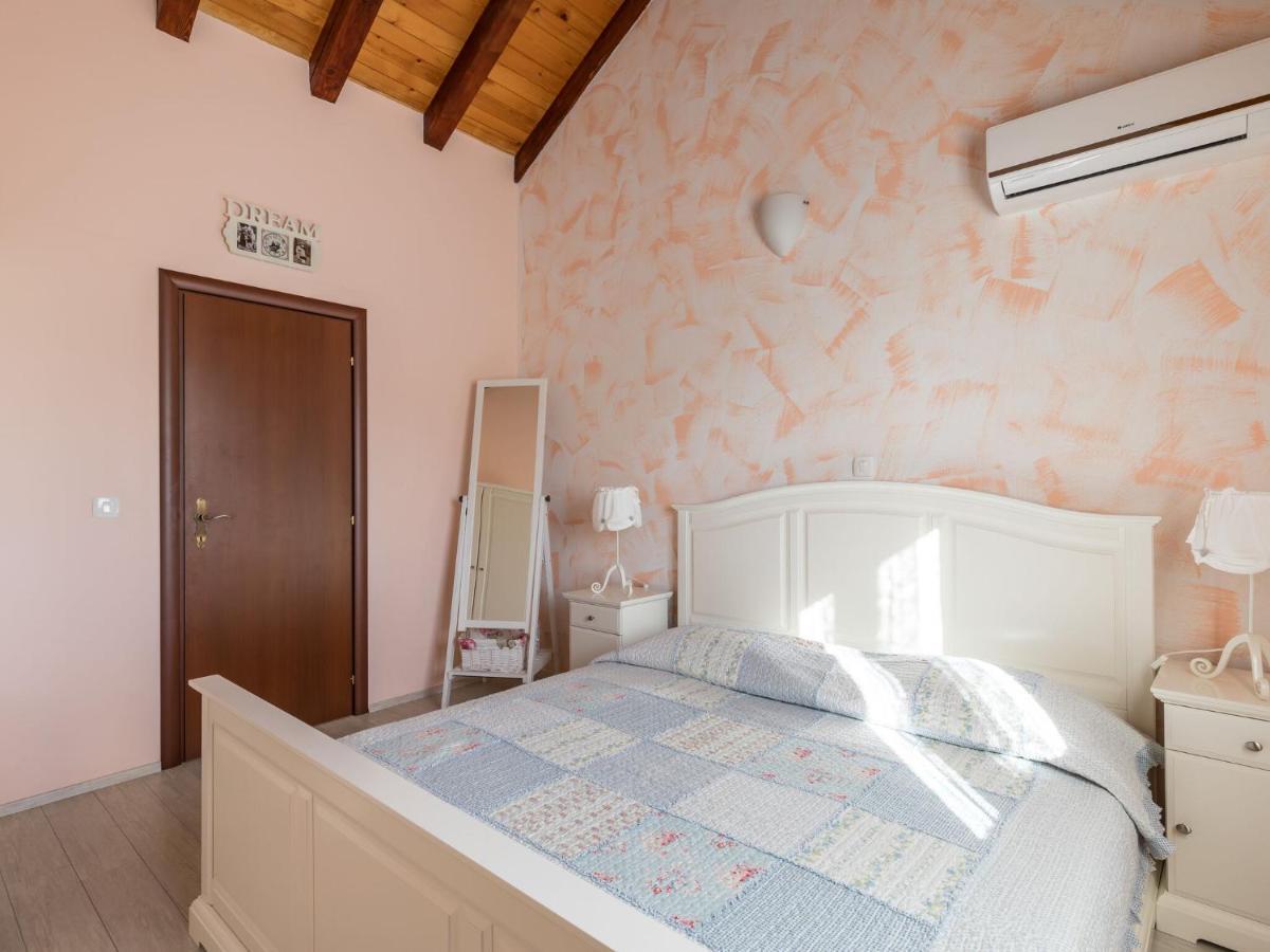 Luxurious Villa In Selca With Pool Екстериор снимка